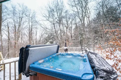 8 Doe Run Wilmington VT 05363