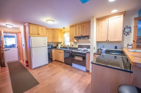 8 Doe Run Wilmington VT 05363