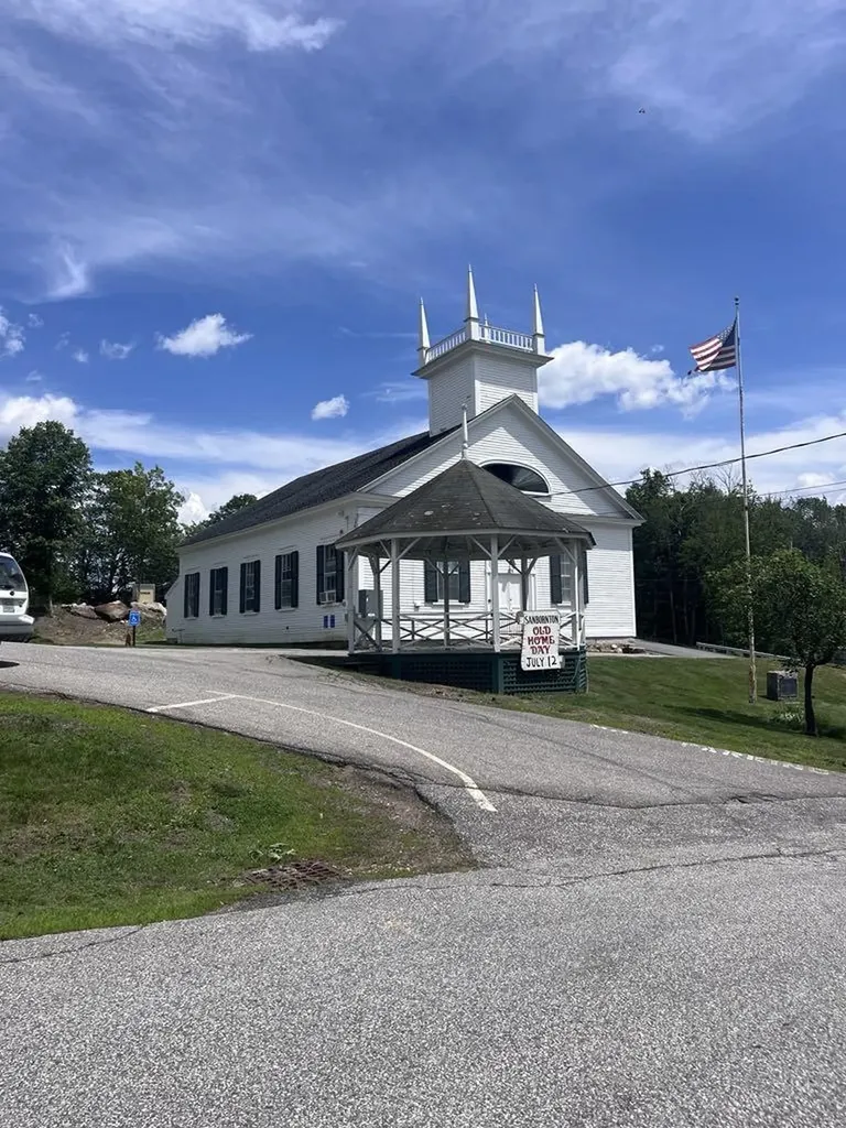60 Pound Road Sanbornton NH 03269