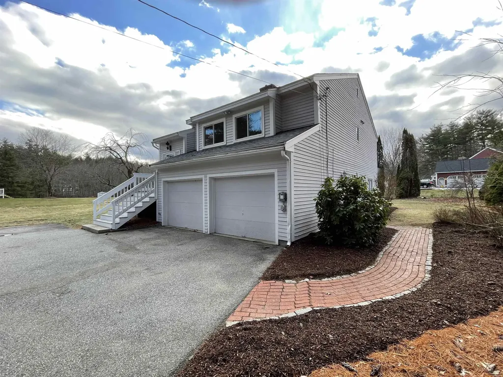 2 Merrymeeting Drive Merrimack NH 03054