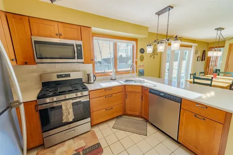 27 Haymaker Lane Wilmington VT 05363