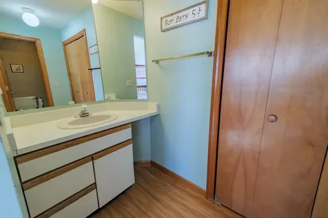 27 Haymaker Lane Wilmington VT 05363