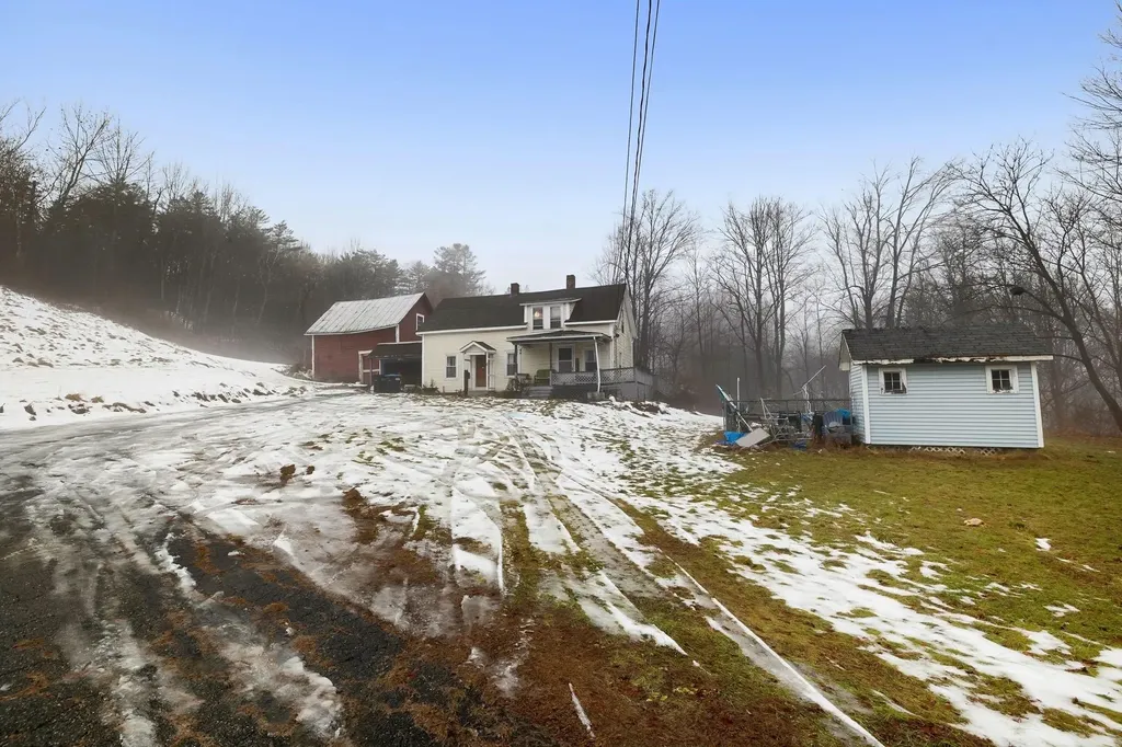 274 Mill Road Hartford VT 05001