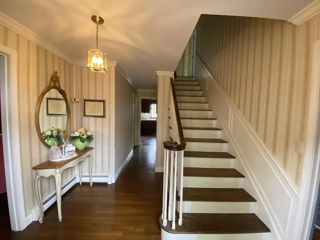 15 Meadow Drive Hollis NH 03049