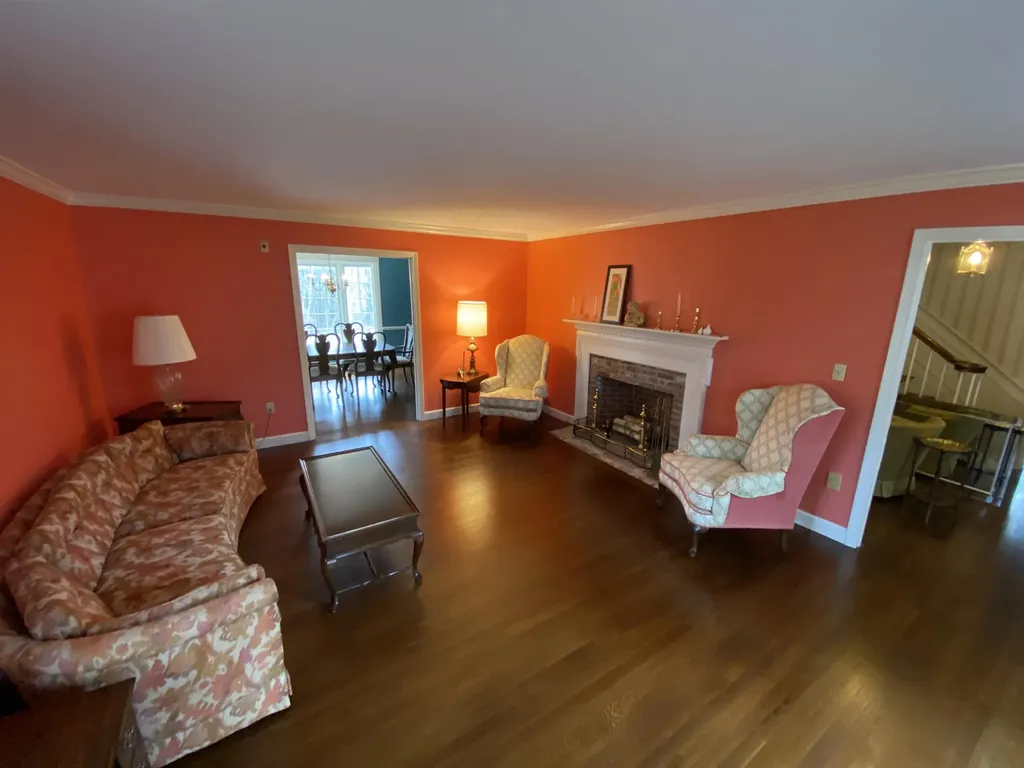 15 Meadow Drive Hollis NH 03049