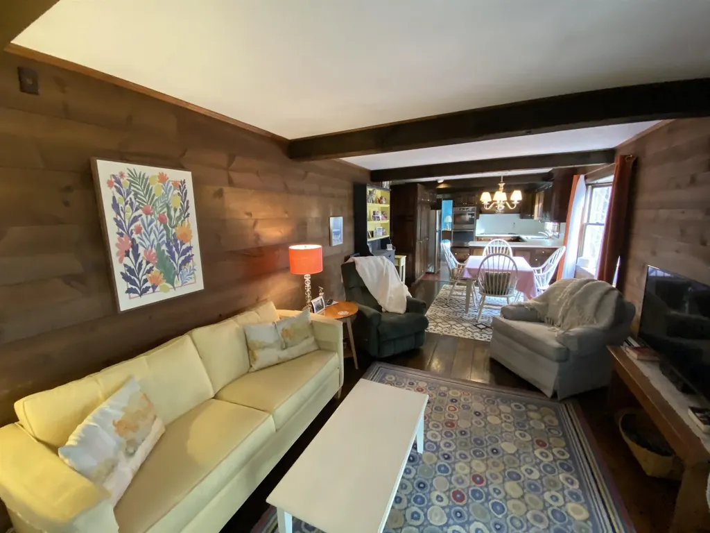 15 Meadow Drive Hollis NH 03049