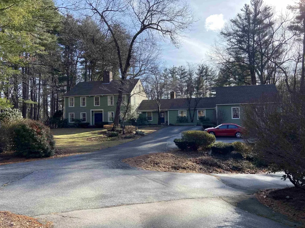 15 Meadow Drive Hollis NH 03049