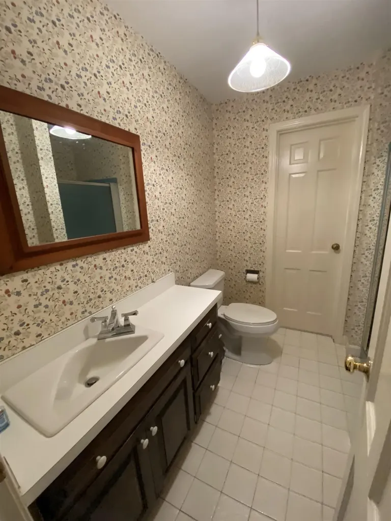 15 Meadow Drive Hollis NH 03049