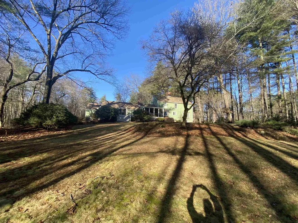 15 Meadow Drive Hollis NH 03049