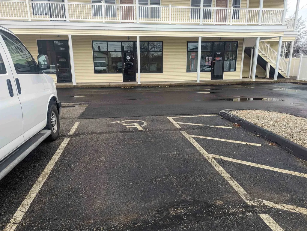 9 Simon Street Nashua NH 03060