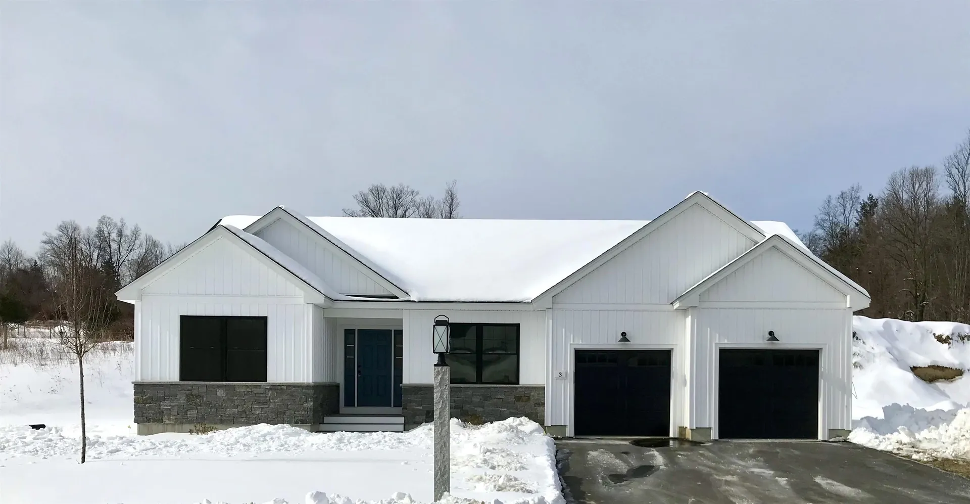 3 Robin Way Chester NH 03036