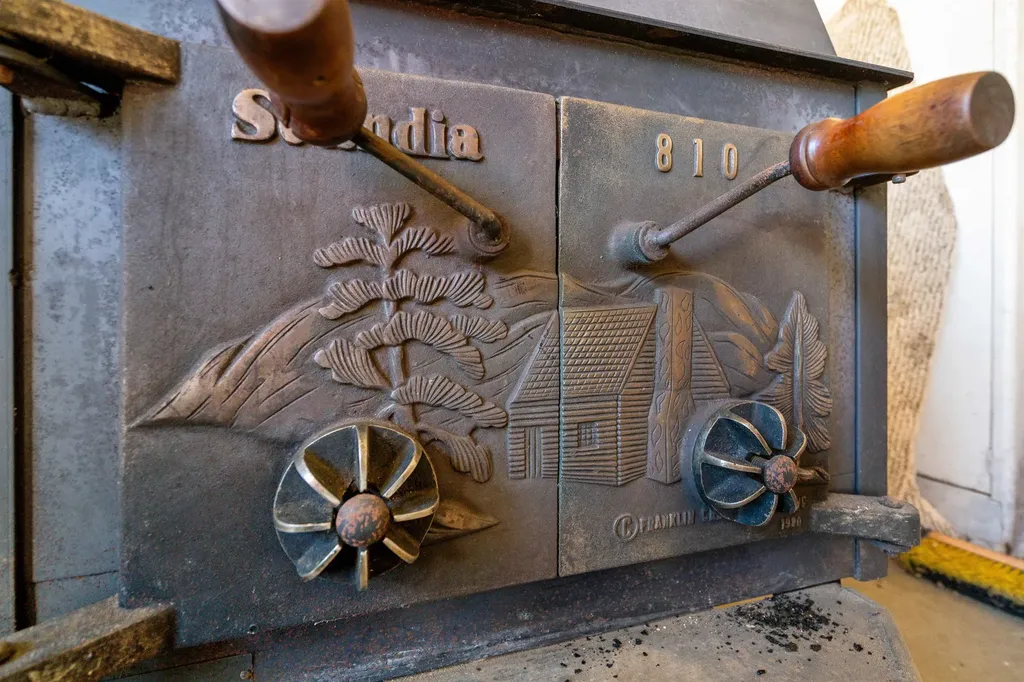 47 New Brighton Hill Tunbridge VT 05077