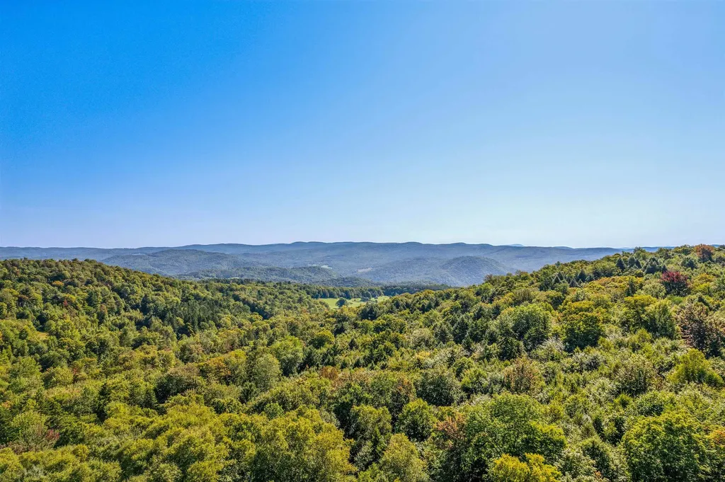 47 New Brighton Hill Tunbridge VT 05077