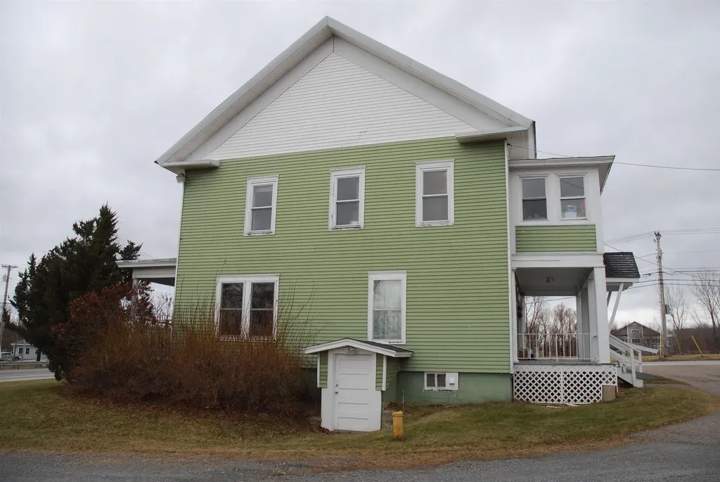 6 Fairfield Hill Road St. Albans Town VT 05478