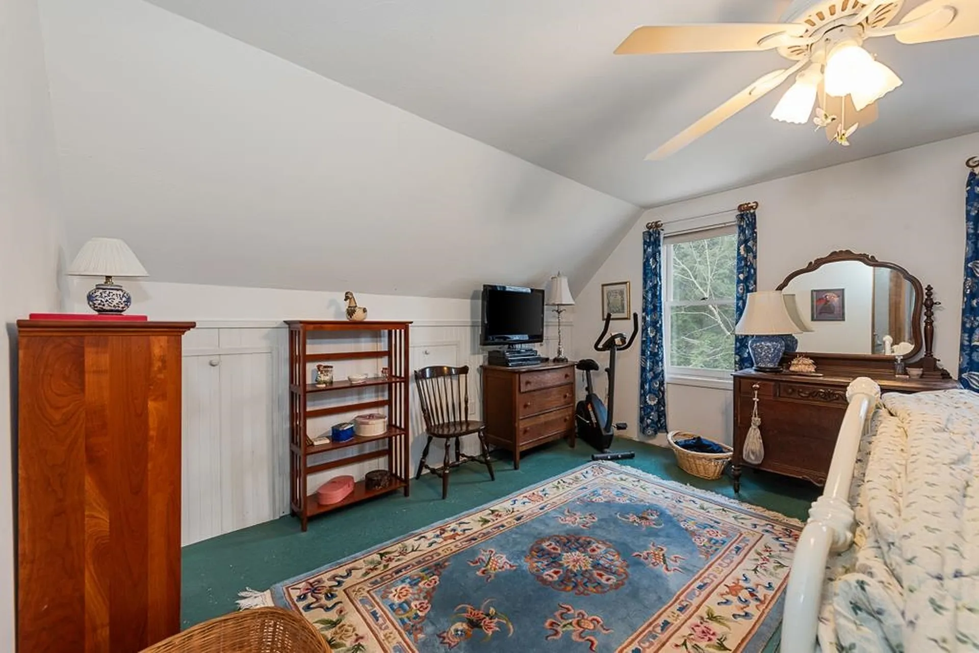 32 Meadow Brook Road Bridgewater NH 03222
