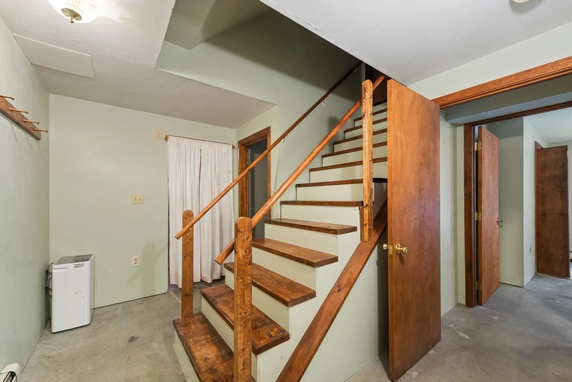 32 Meadow Brook Road Bridgewater NH 03222