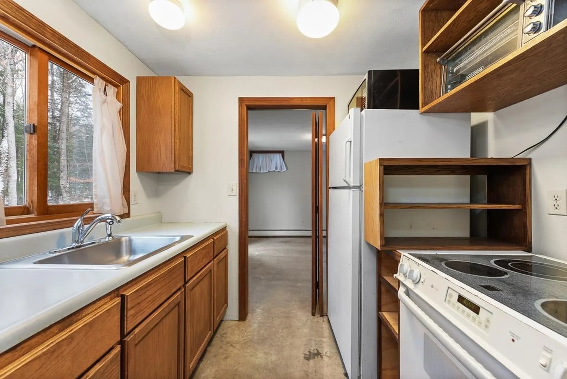 32 Meadow Brook Road Bridgewater NH 03222