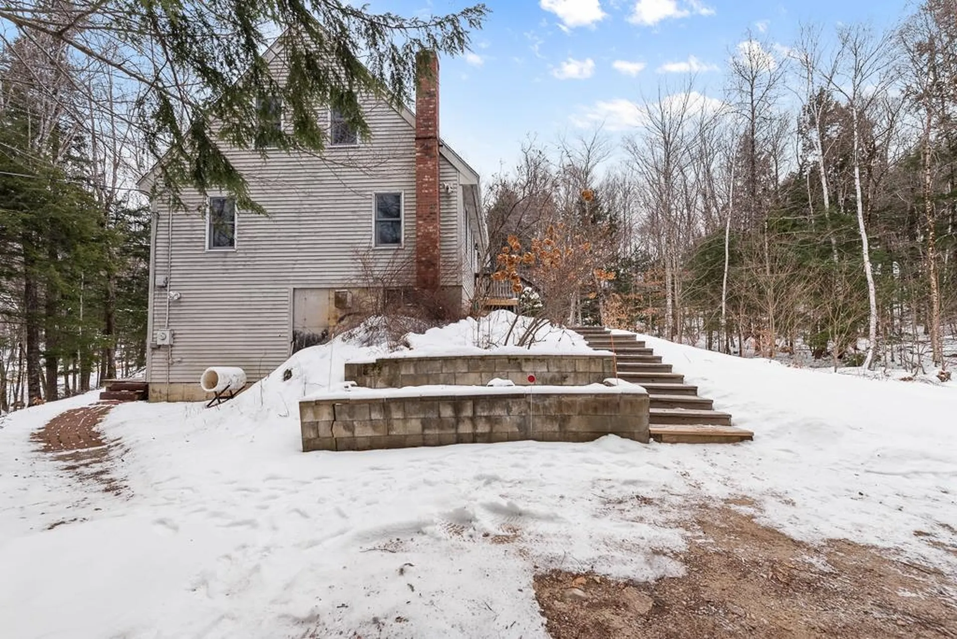 32 Meadow Brook Road Bridgewater NH 03222