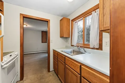 32 Meadow Brook Road Bridgewater NH 03222