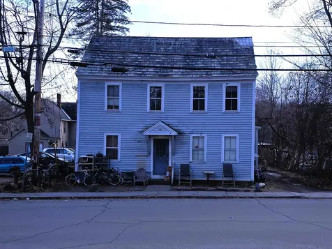 148 Elliot Street Brattleboro VT 05301