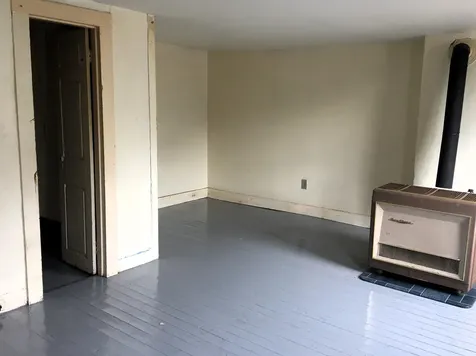 148 Elliot Street Brattleboro VT 05301