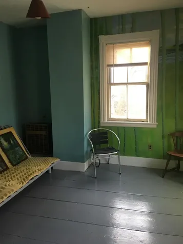 148 Elliot Street Brattleboro VT 05301