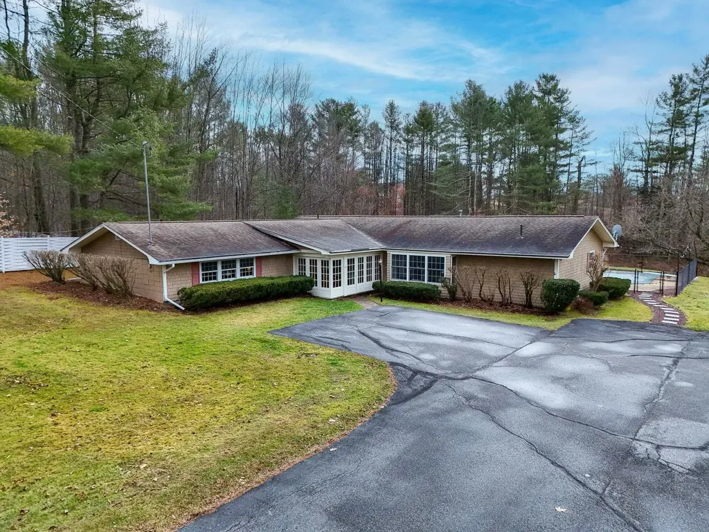 26 Athens Drive Essex Junction VT 05452