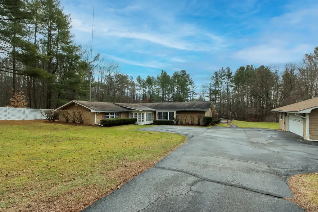 26 Athens Drive Essex Junction VT 05452