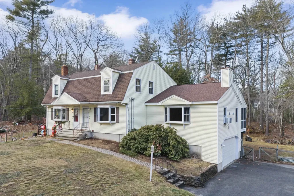 181 Porcupine Circle Salem NH 03079