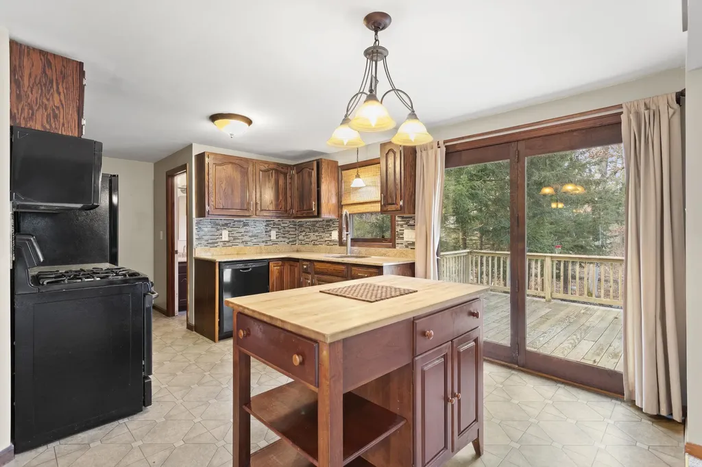 181 Porcupine Circle Salem NH 03079