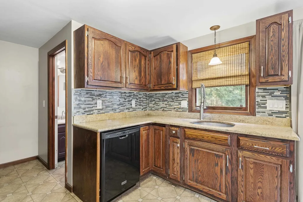 181 Porcupine Circle Salem NH 03079