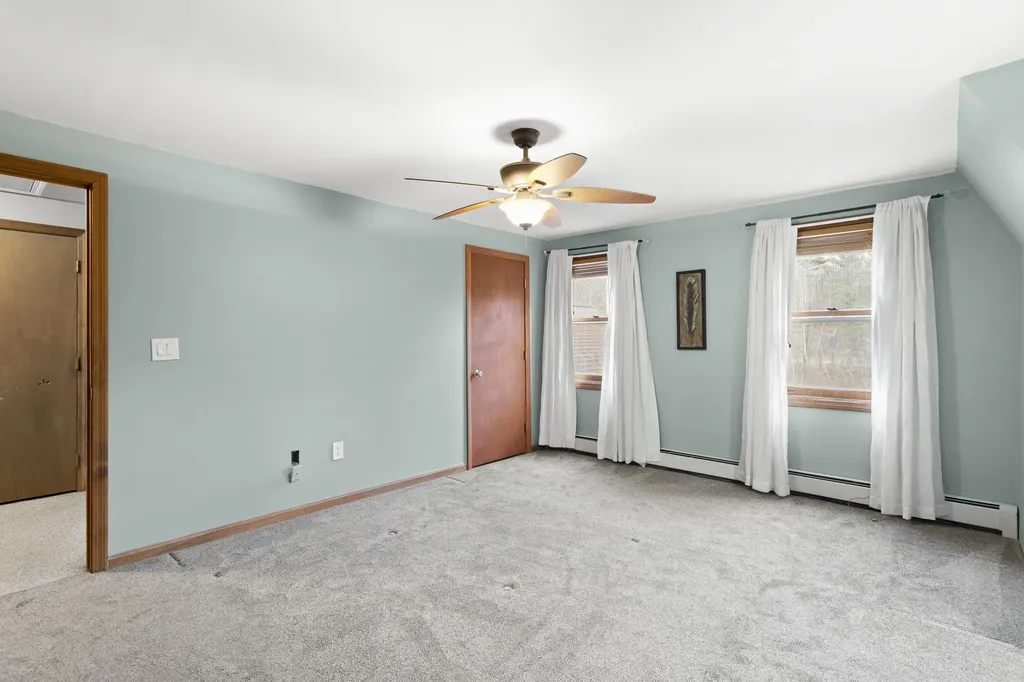 181 Porcupine Circle Salem NH 03079