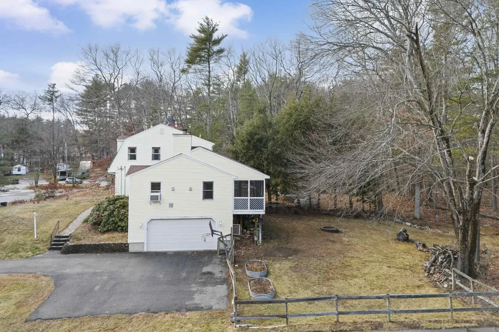 181 Porcupine Circle Salem NH 03079