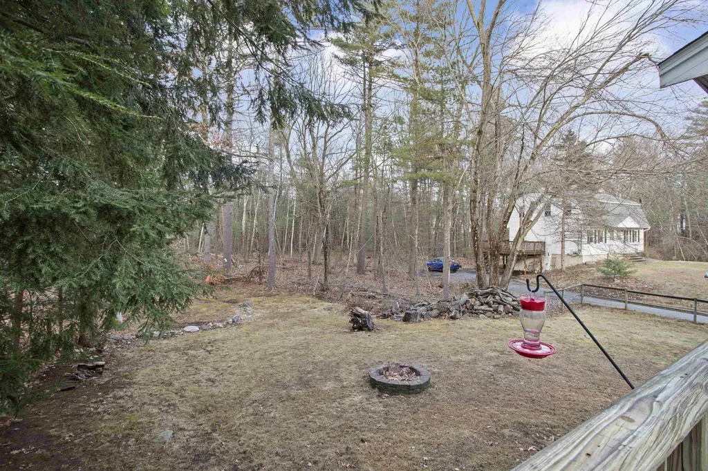 181 Porcupine Circle Salem NH 03079