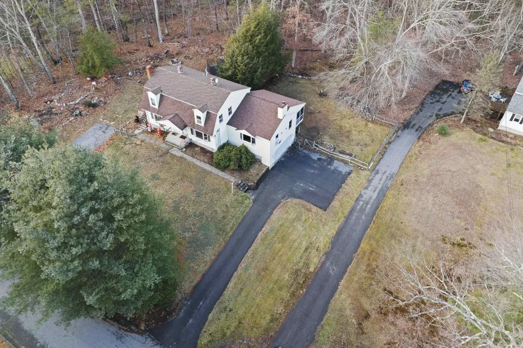 181 Porcupine Circle Salem NH 03079