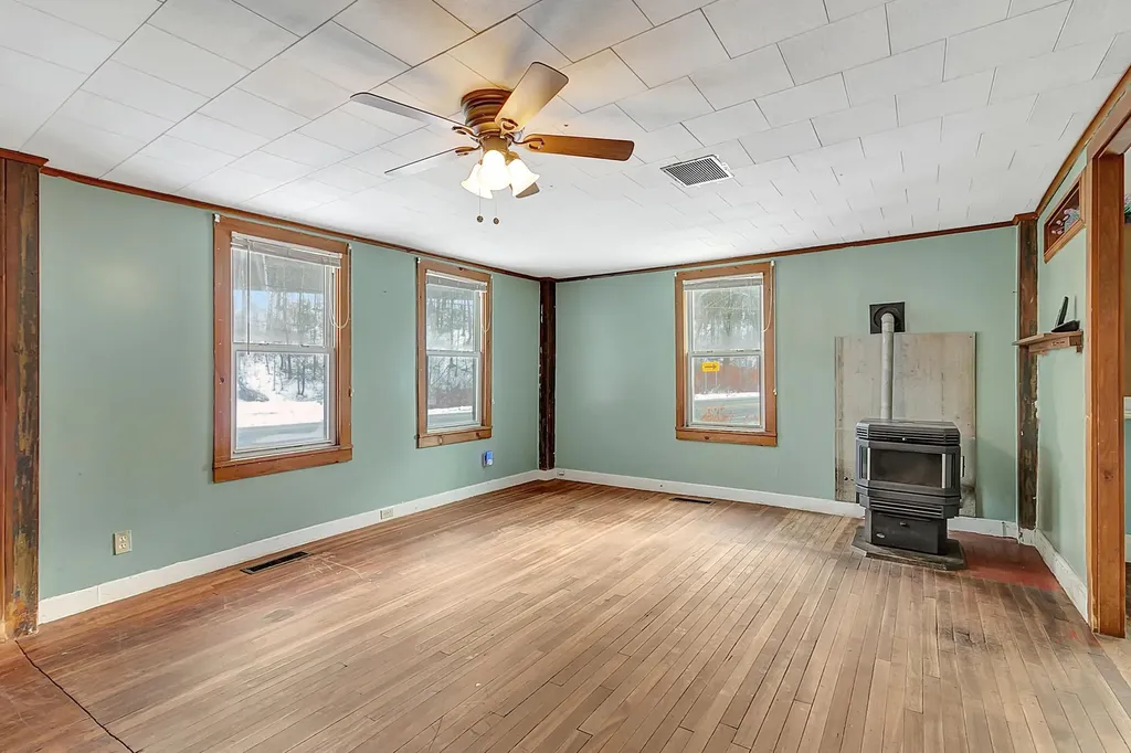 1451 Route 103 Wallingford VT 05738