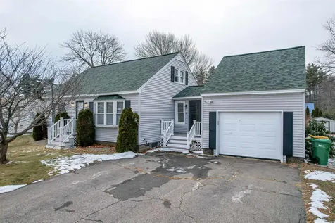 11 Elizabeth Street Rochester NH 03867