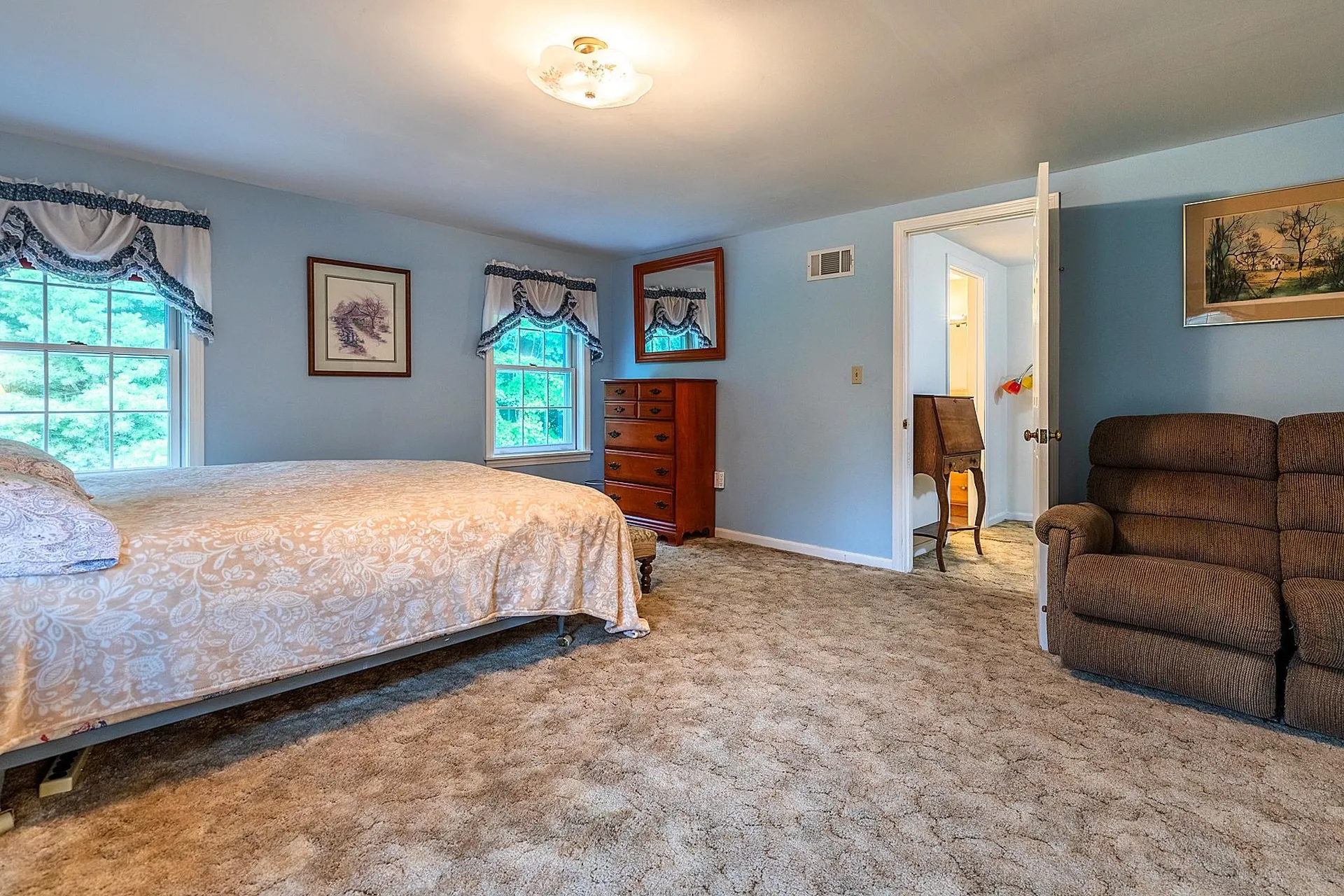 944 College Hill Road Woodstock VT 05091