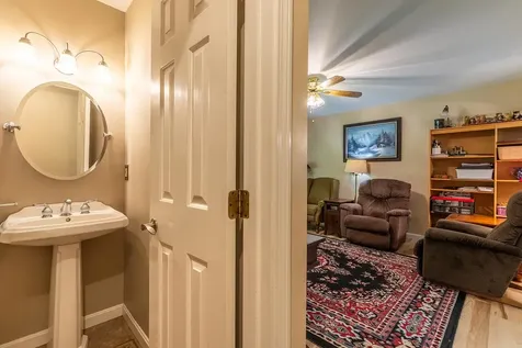 944 College Hill Road Woodstock VT 05091