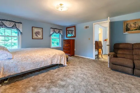 944 College Hill Road Woodstock VT 05091