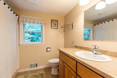 944 College Hill Road Woodstock VT 05091