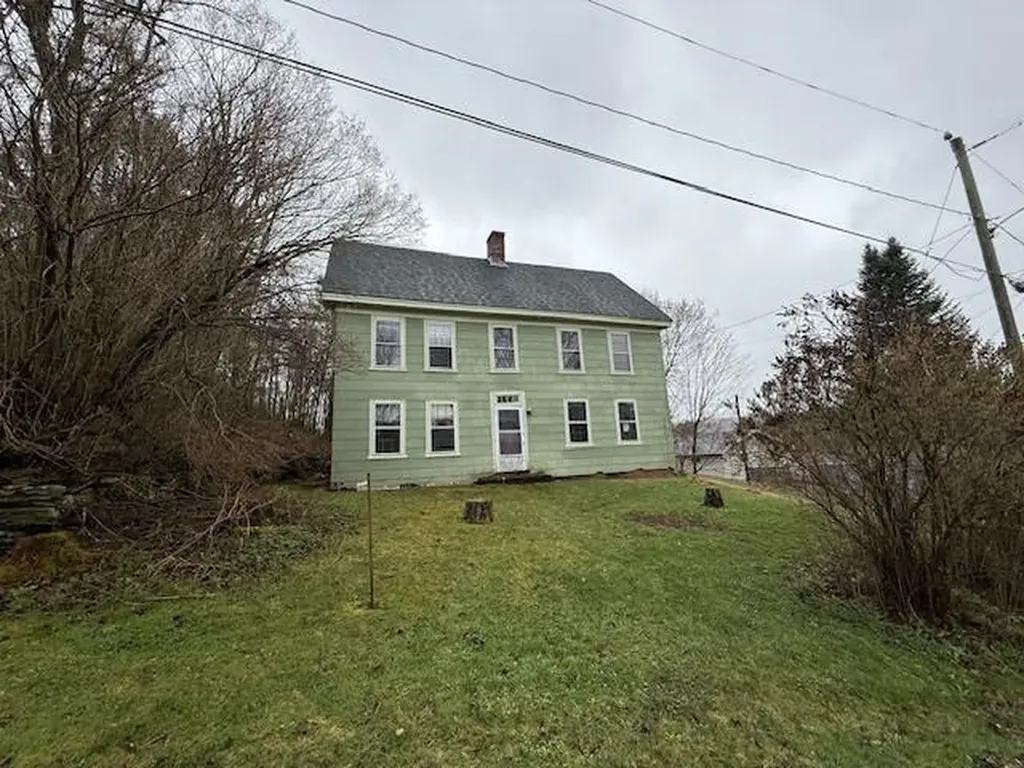 6 Hodge Hill Road Lisbon NH 03585