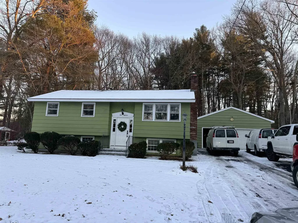 418 Acton Road Chelmsford MA 01824