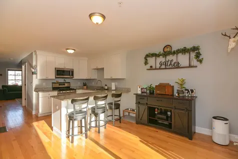 3 Nutfield Court Derry NH 03038