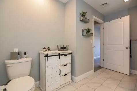 3 Nutfield Court Derry NH 03038