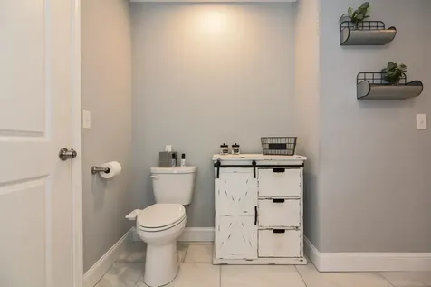 3 Nutfield Court Derry NH 03038