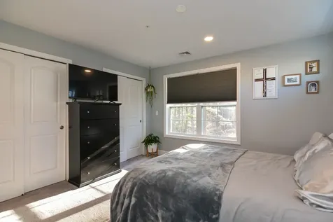 3 Nutfield Court Derry NH 03038