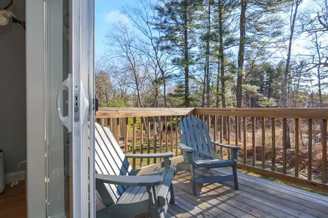 3 Nutfield Court Derry NH 03038