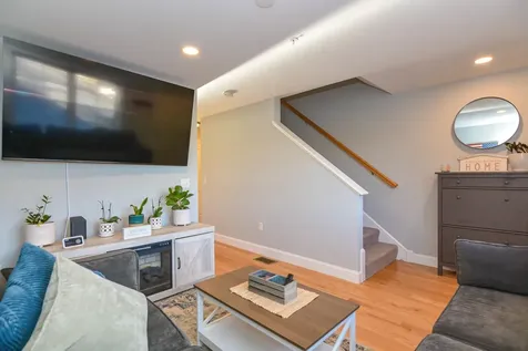 3 Nutfield Court Derry NH 03038