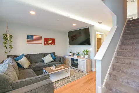 3 Nutfield Court Derry NH 03038